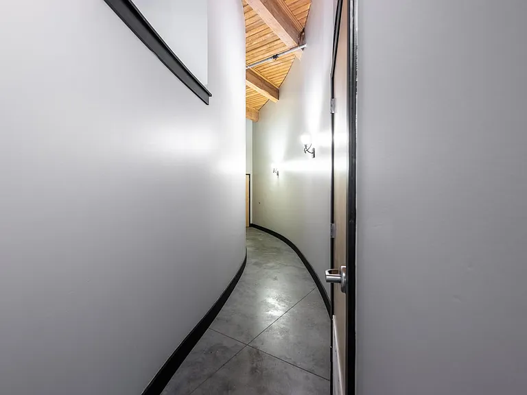 1113 Washington Ave #210 — Photo 16