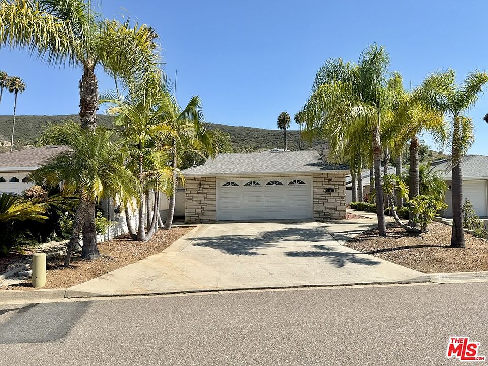 1st image of 1427 La Loma Dr