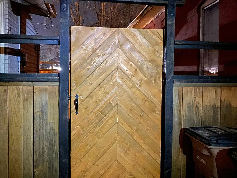 715 S Green St — Photo 38