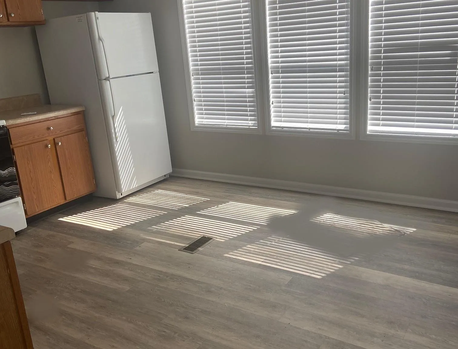 2 bed, 960 sqft, $1,400 — Photo 1