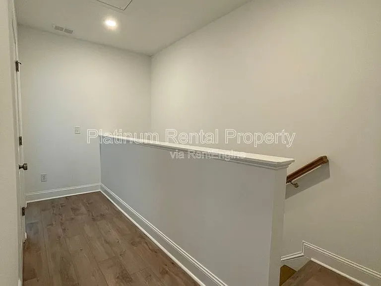 5221 Riden Ct — Photo 23