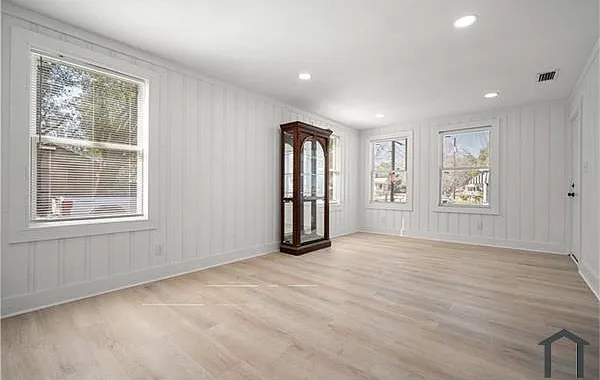 1113 Kelly St — Photo 12