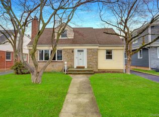 892 Bryant Avenue, New Hyde Park, NY 11040