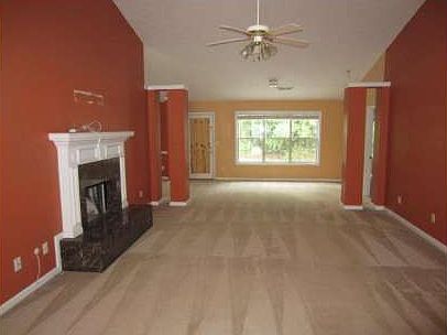 2nd image of 2870 Lenora Springs Dr
