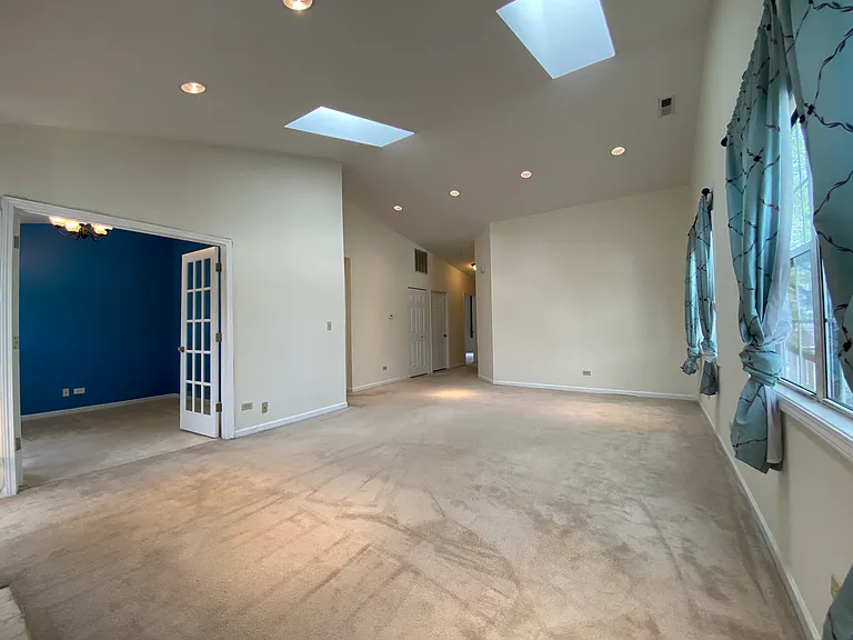 543 W Parkside Dr — Photo 28