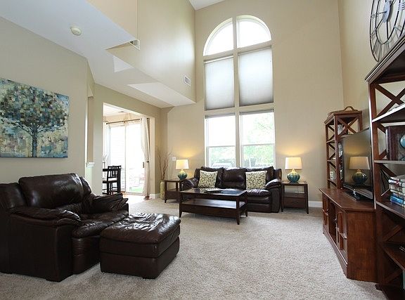 3rd image of 24941 Franklin Ln