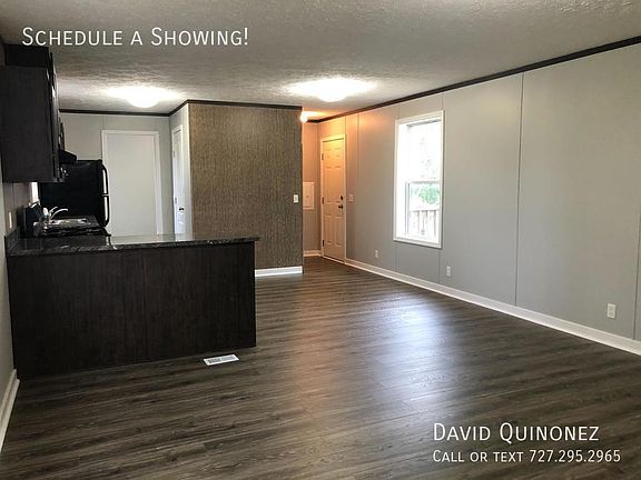 5th image of 216 Manderia Dr