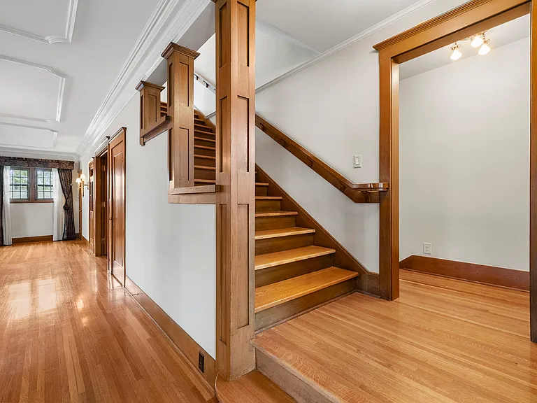 2407 S Garfield St — Photo 11