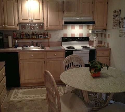 5th image of 618 Bay Hills Dr