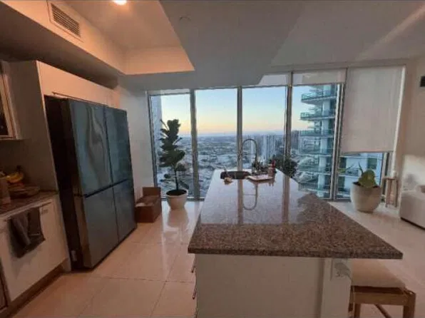 888 Biscayne Blvd, Miami, FL