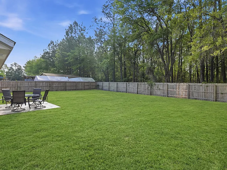 757 Jeanette Cir — Photo 29