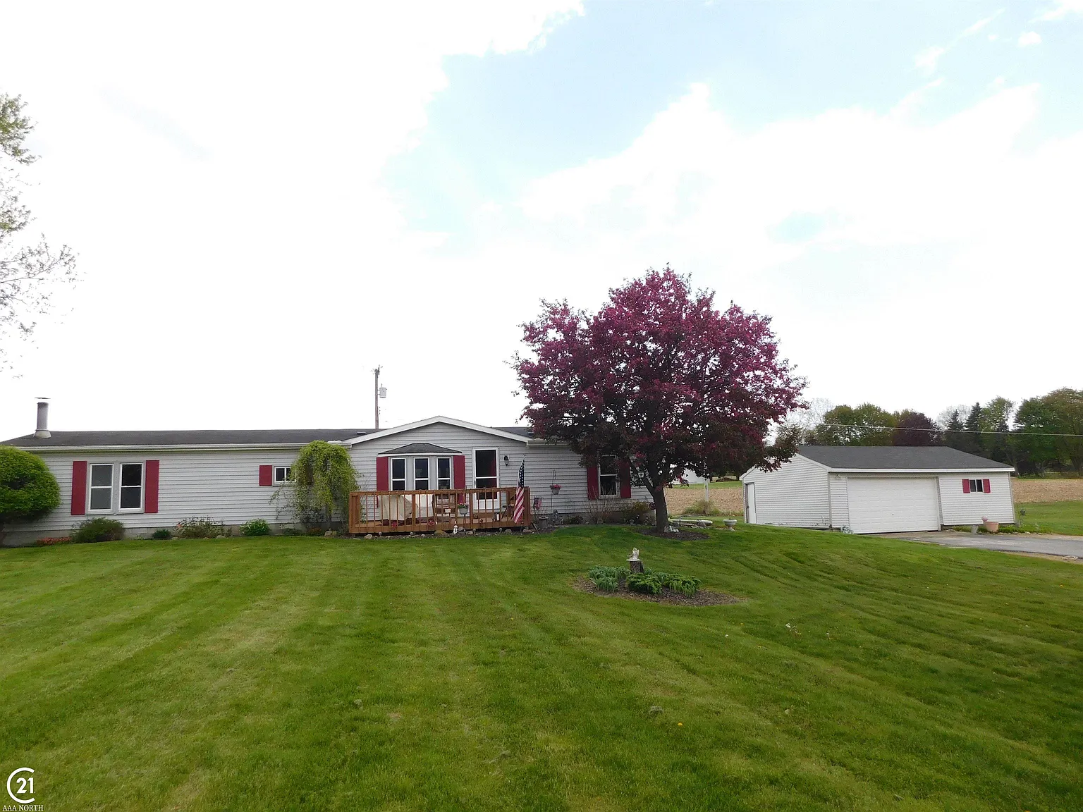 5568 Hollow Corners Rd photo 1