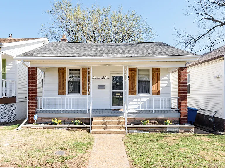 1304 Dammert Ave — Photo 1