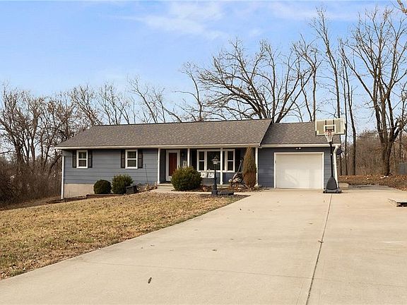2nd image of 117 Meadow Ln