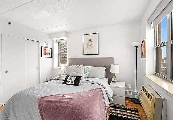 5th image of 1831 Madison Ave APT 9L