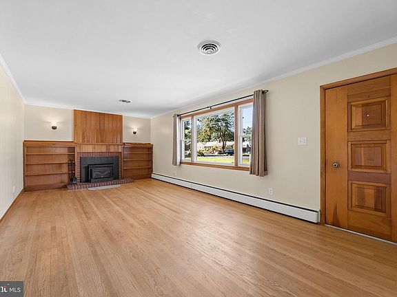 5th image of 26813 Grace Ct