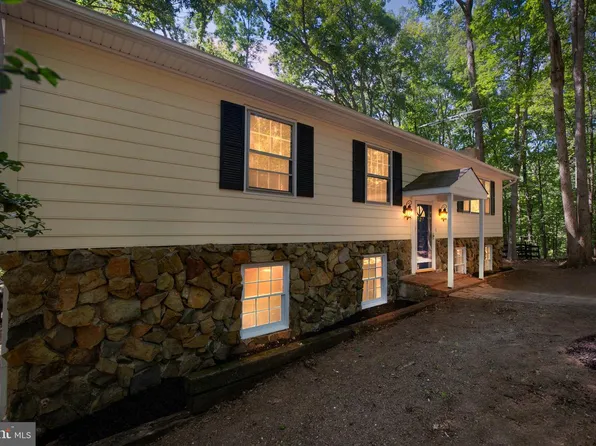 7280 Baldwin St, Warrenton, VA 20187