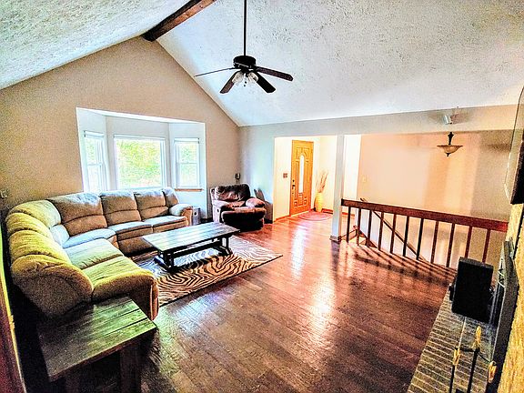 3rd image of 510 Highbury Ln