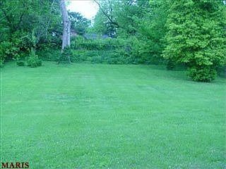 2nd image of 427 Chanslor Ave