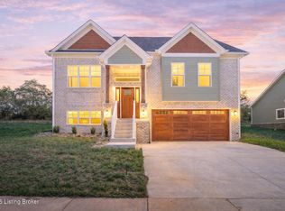 236 Wild Deer Dr, Elizabethtown, KY 42701