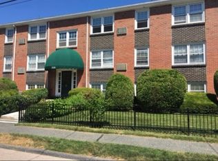 210 Hillside Ave APT 24, Needham, MA 02494