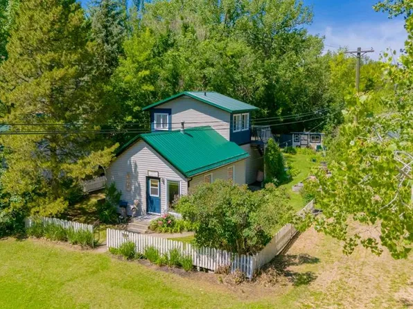 235 S 5th St, Drumheller, AB T0J 1B0