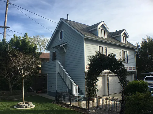 457 Islay St #B Photo 1