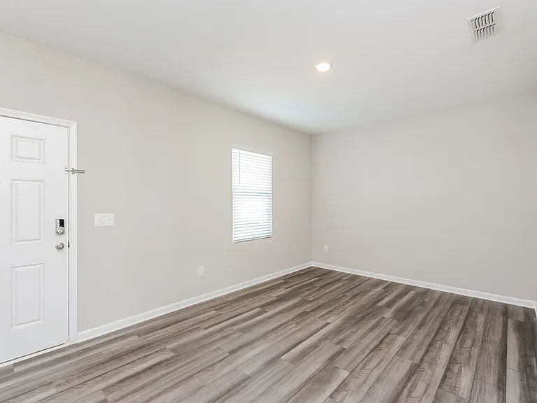 198 Pond Ct — Photo 7
