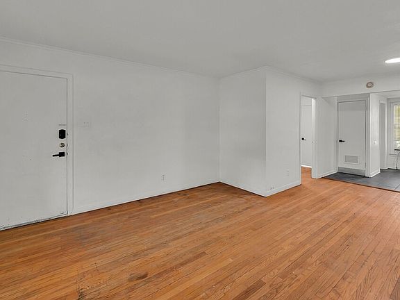 3rd image of 3701 Parkwood St #3703