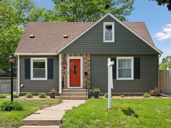 4257 Zenith Ave N, Robbinsdale, MN 55422