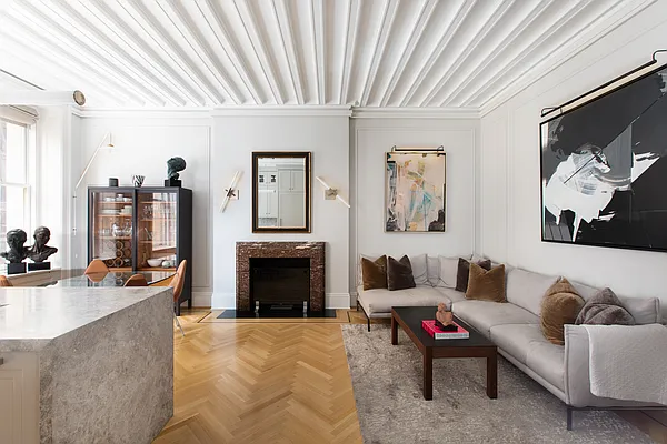 Rented by Compass | media 35