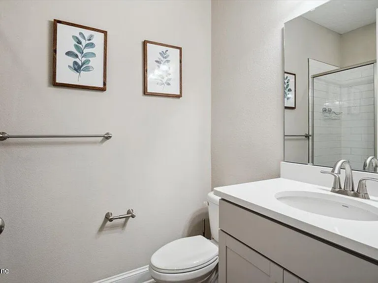 1120 Persimmon Dr — Photo 32