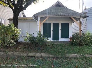 130 Clark Ave, Ocean Grove, NJ 07756