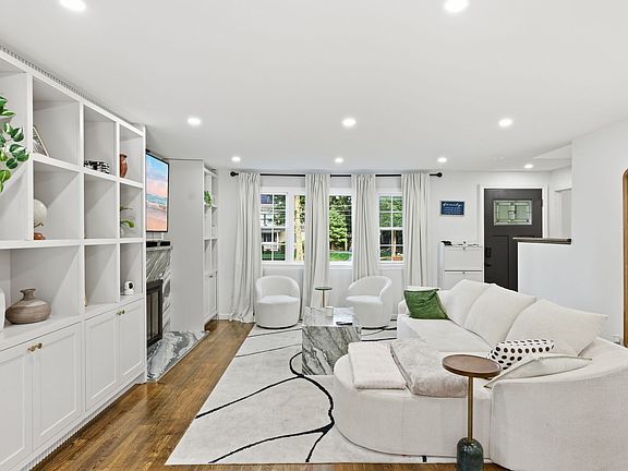 5th image of 100 Farm St
