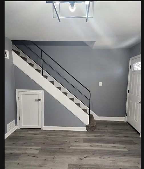 2 bed, 768 sqft, $2,000 — Photo 2
