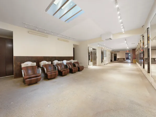 336 West 23rd Street image 18 of 25