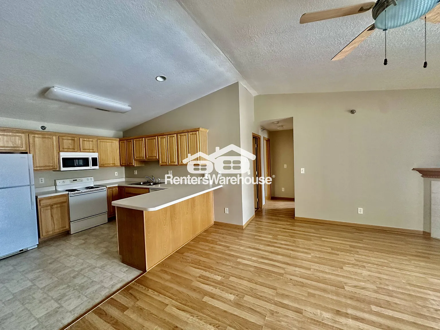 Two Bedroom Apartment — Photo 2
