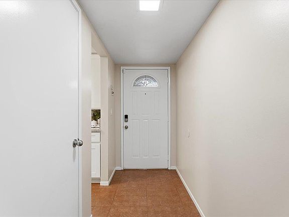 4th image of 9947 Old Placerville Rd