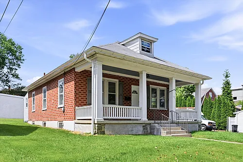 121 Sharpless St Photo 1