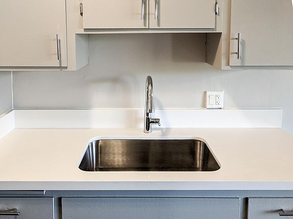 2nd image of 1626 Armacost Ave APT 7
