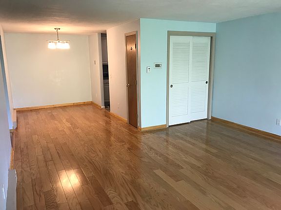 dining room/living room