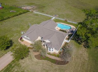 27484 Robinson Rd, Hempstead, TX 77445