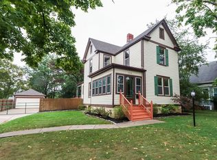 3716 Robb Ave, Cincinnati, OH 45211