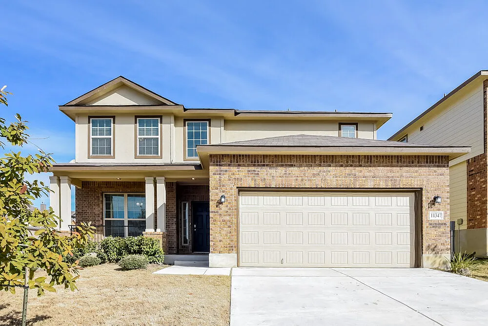 4 bed, 3.0 bath, 2266 sqft, $2,145 — Photo 1