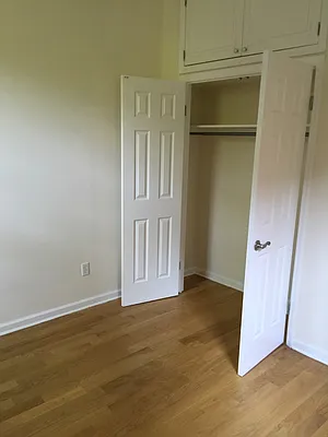 Rented by Peter Ashe | media 6