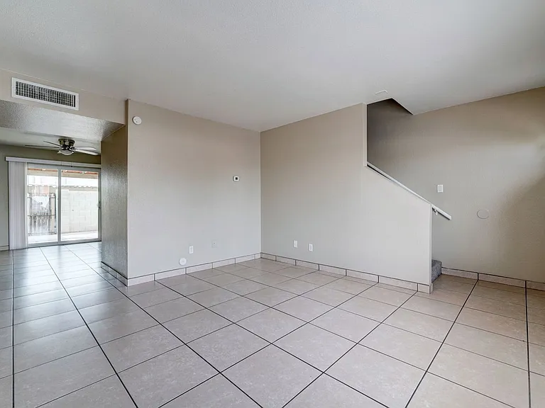 3840 N 43rd Ave #2 — Photo 5