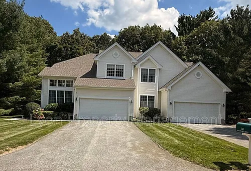 240 Sanctuary Dr Photo 1