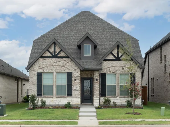 1417 Blue Agave Dr, Justin, TX 76247