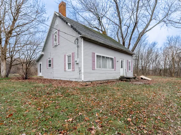 2138 S Leslie Ln, Scottsburg, IN 47170