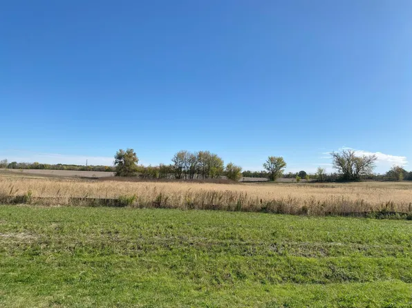 8830 Grace Ln N, Loretto, MN 55357